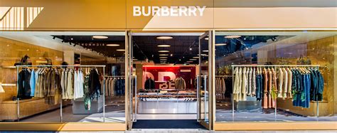 foto di burberry outlet roma|burberry outlet sanremo.